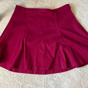 Burgundy Gap skirt in great used condition, size XL